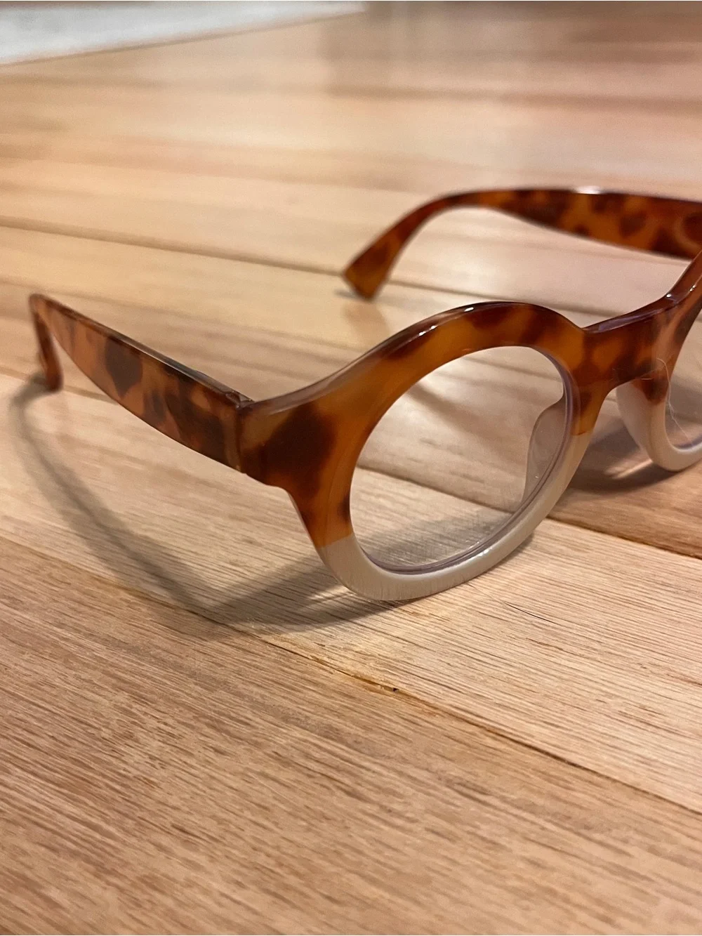 Ryan Simkhai 1.25 readers Tortoiseshell Round Women's Glasses with Cream Trim